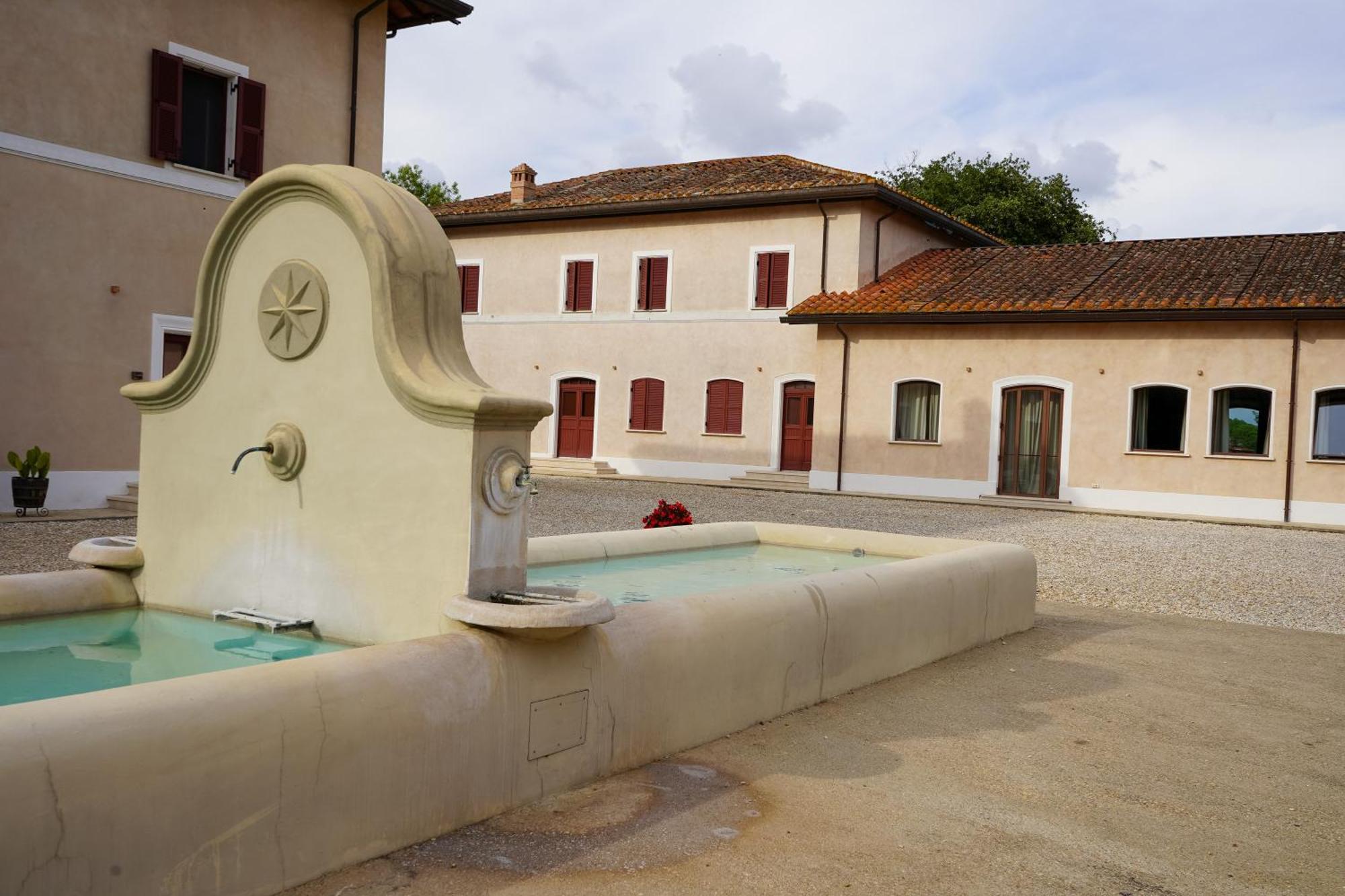 Borgo Pallavicini Mori Rom Exteriör bild
